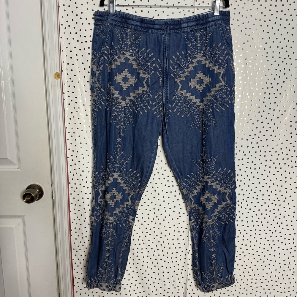JOHNNY WAS BIYA Cher Embroidered Denim Pant Joggers